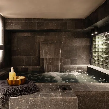Thission Luxury Homes & Spa By K&K-2